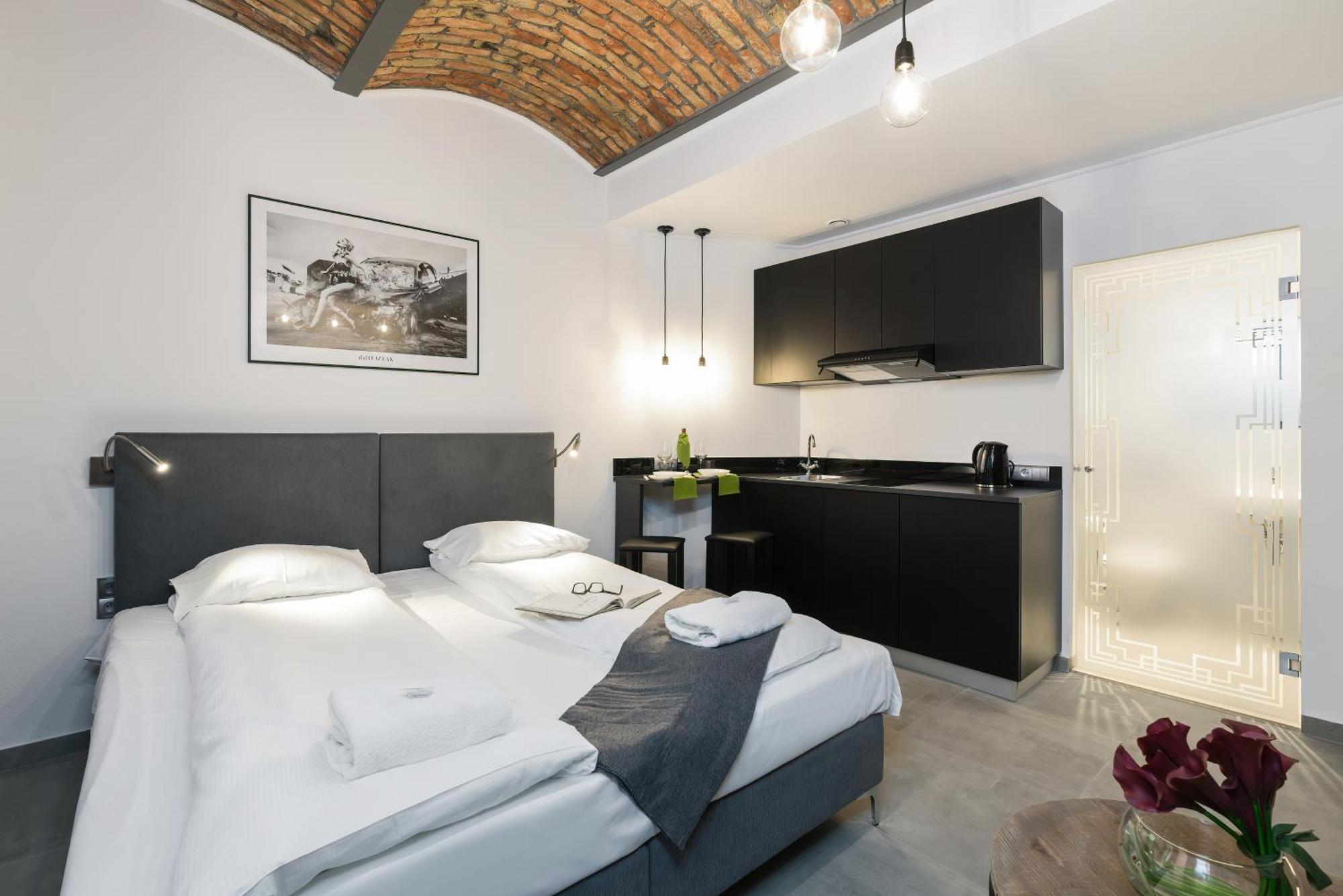 Level -1 Loft Apartments City Center By Renters Posen Exterior foto