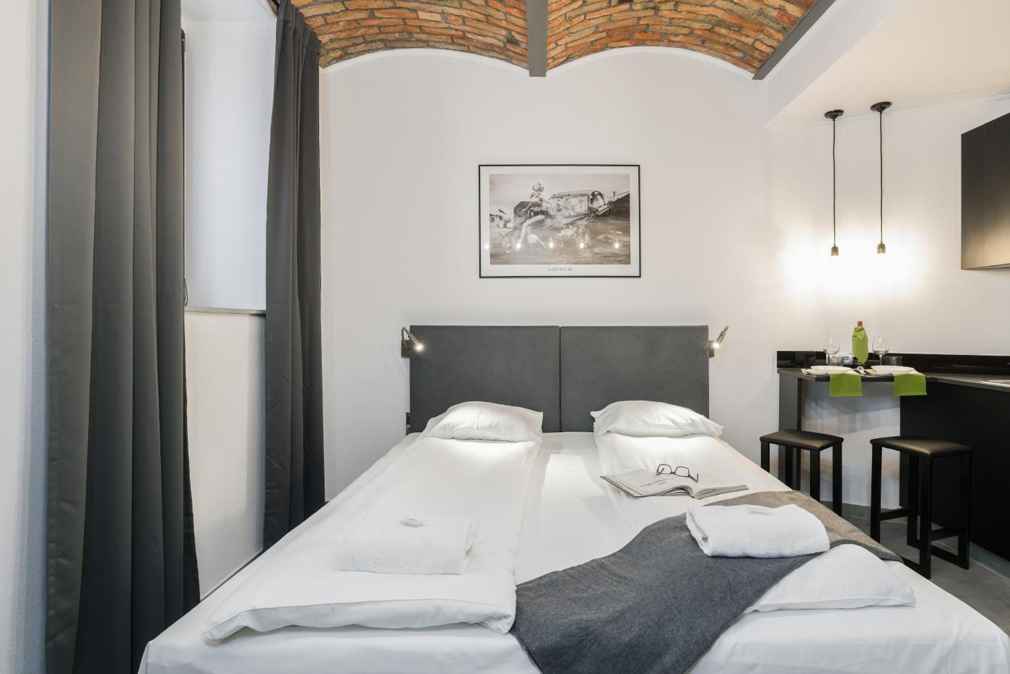 Level -1 Loft Apartments City Center By Renters Posen Exterior foto