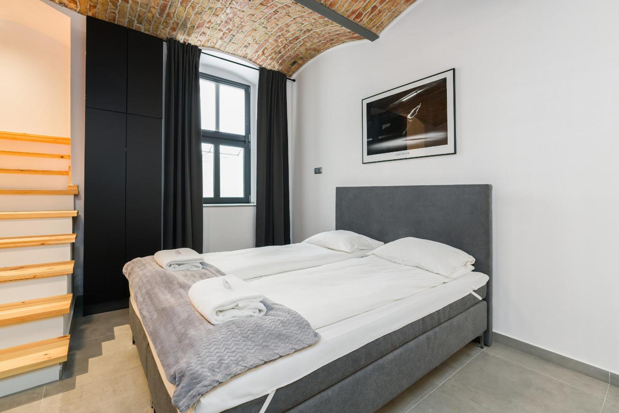 Level -1 Loft Apartments City Center By Renters Posen Exterior foto